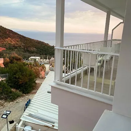 Persephone بيت ضيافة