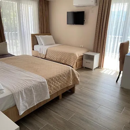 Persephone 4* Himare