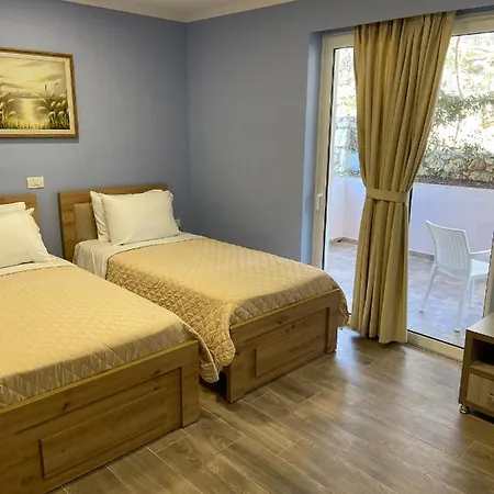 Persephone 4* Himare