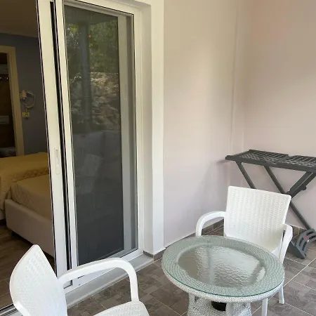 Πανσιόν Persephone Χειμάρρα