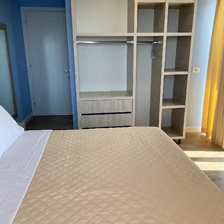 Πανσιόν Persephone 4*