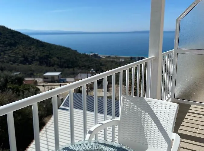 Guest house Persephone 4*